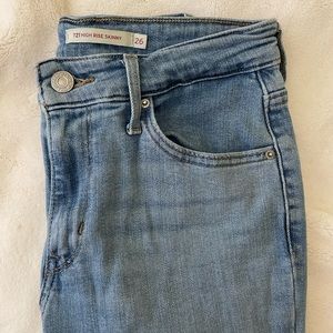 Levi’s 721 High Rise Skinny